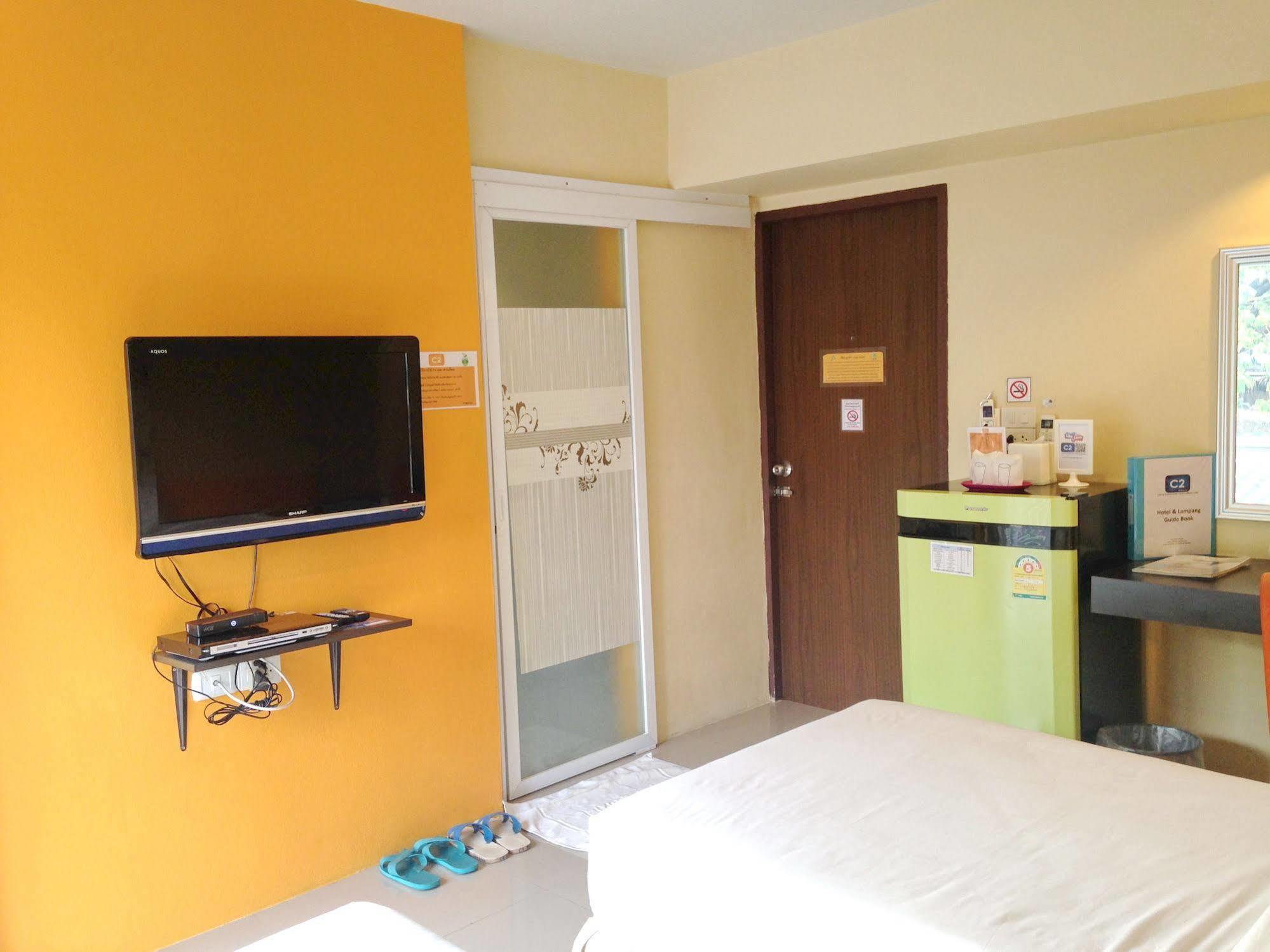 C2 Residence Lampang Exteriör bild
