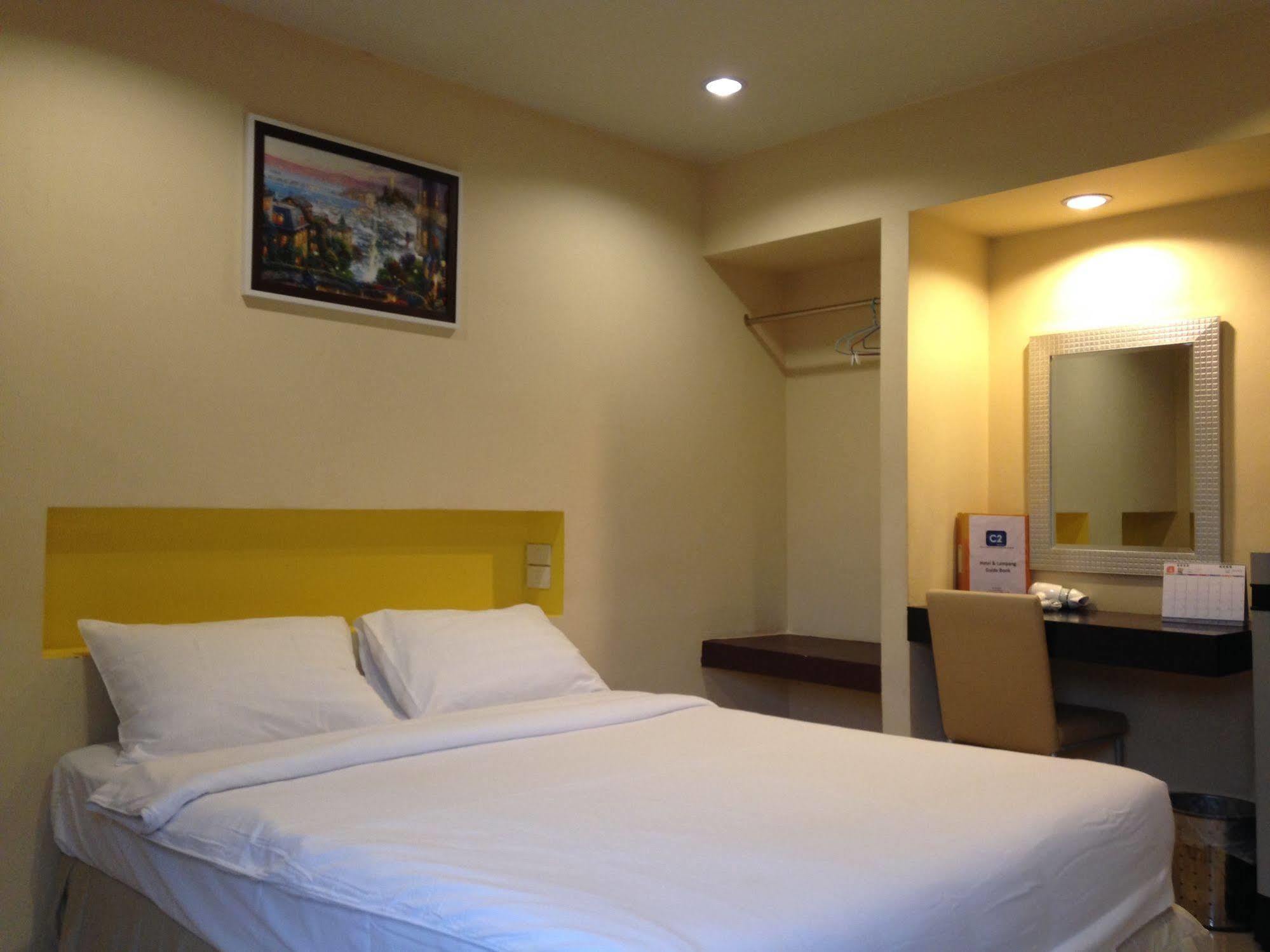 C2 Residence Lampang Exteriör bild